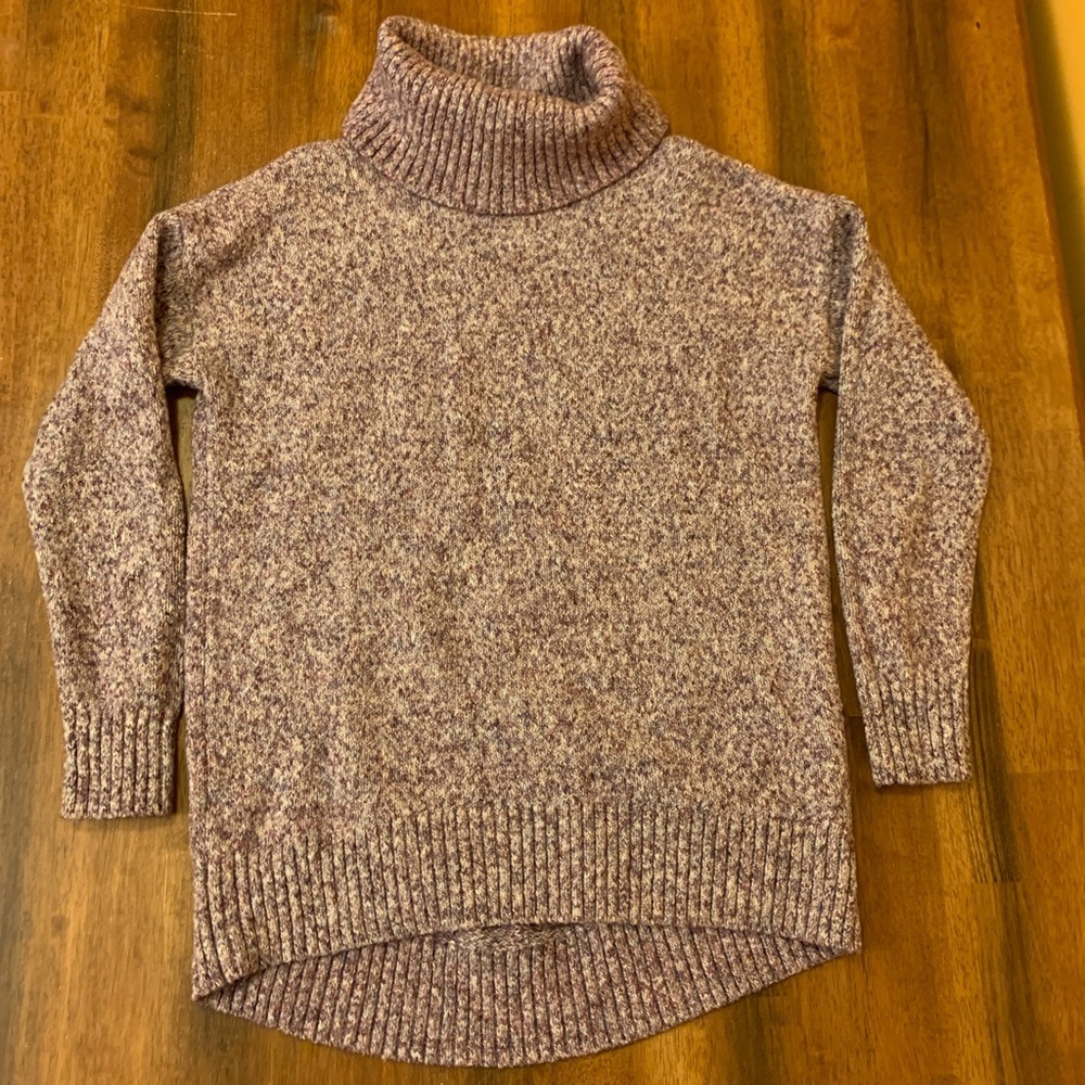 Old Navy sweater women’s small burgundy bland turtleneck soft high/low hem
